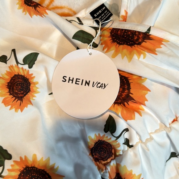 Romper - Picture 2 of 7